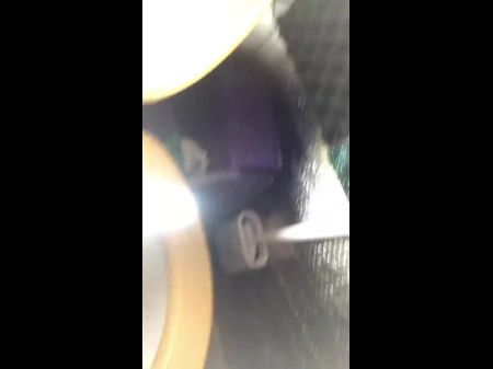 cam girl pissing
