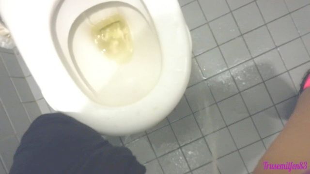 bbc abused milf piss toilette